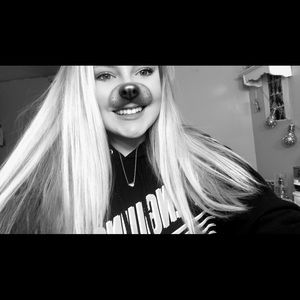 Meet your Posher, Monique